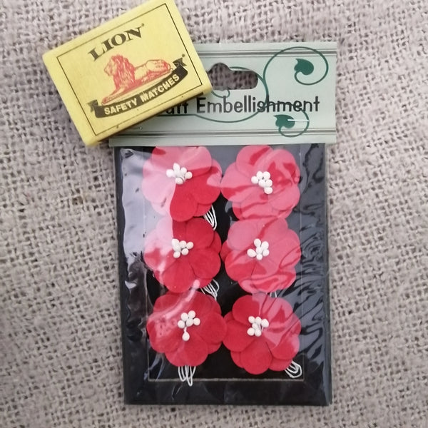Dainty Paper Flowers (Red)