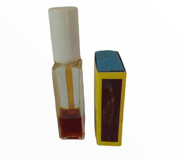 Miniature Perfume Bottle: Item No.31 Eloise Perfume Bottle