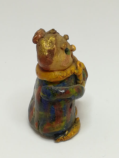 Miniature Clay Old Lady Yellow Scarf Holding Yellow Bag (Miniature, suitable for printer's tray)
