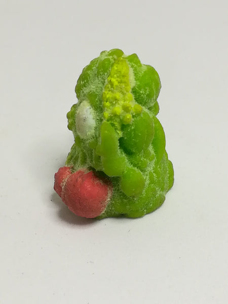 Miniature Light Green Pencil Popper Monster Holding Fruit (Miniature, suitable for printer's tray)