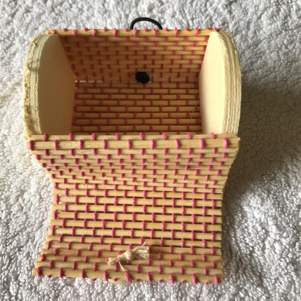 Gift Box Pink Stitching (70mm x 55mm x 50mm)