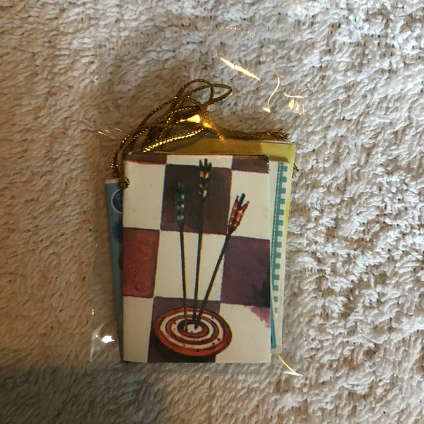 Greeting Cards / Greeting Tags - Assorted Tags and Designs (5 Items Per Pack)