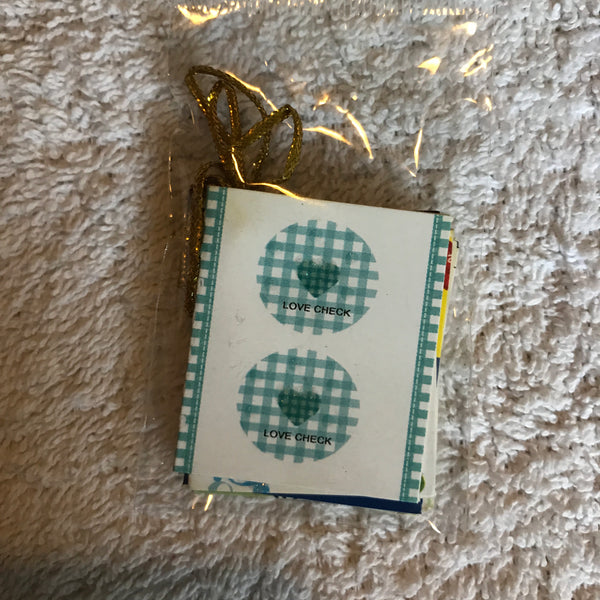 Greeting Cards / Greeting Tags - Assorted Tags and Designs (5 Items Per Pack)