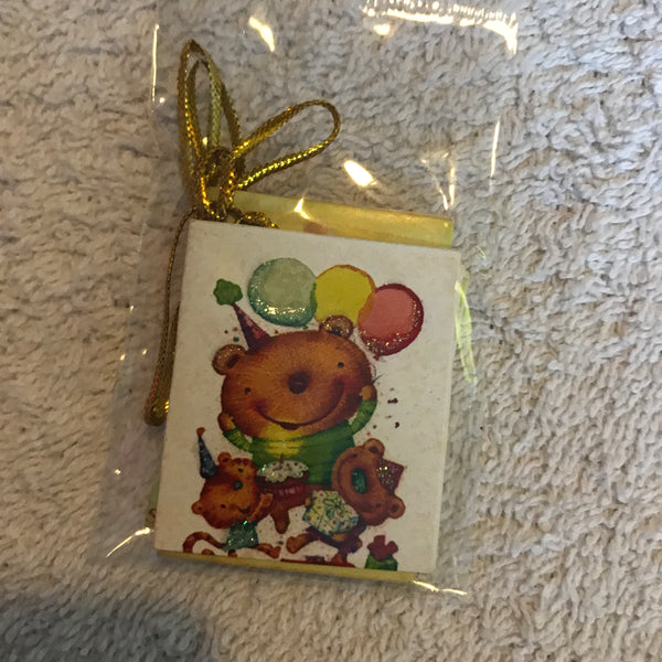 Greeting Cards / Greeting Tags - Assorted Tags and Designs (5 Items Per Pack)