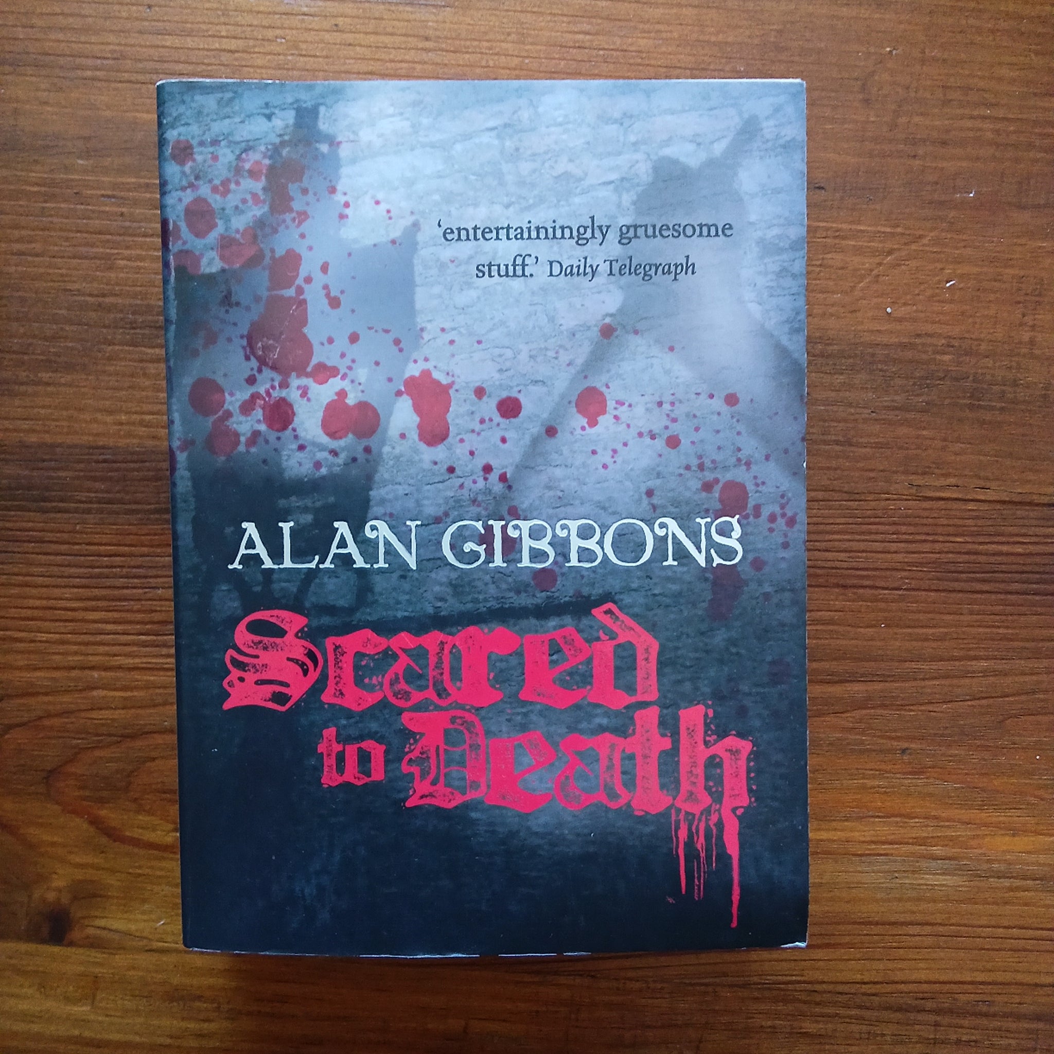 Scared to Death (Alan Gibbons)
