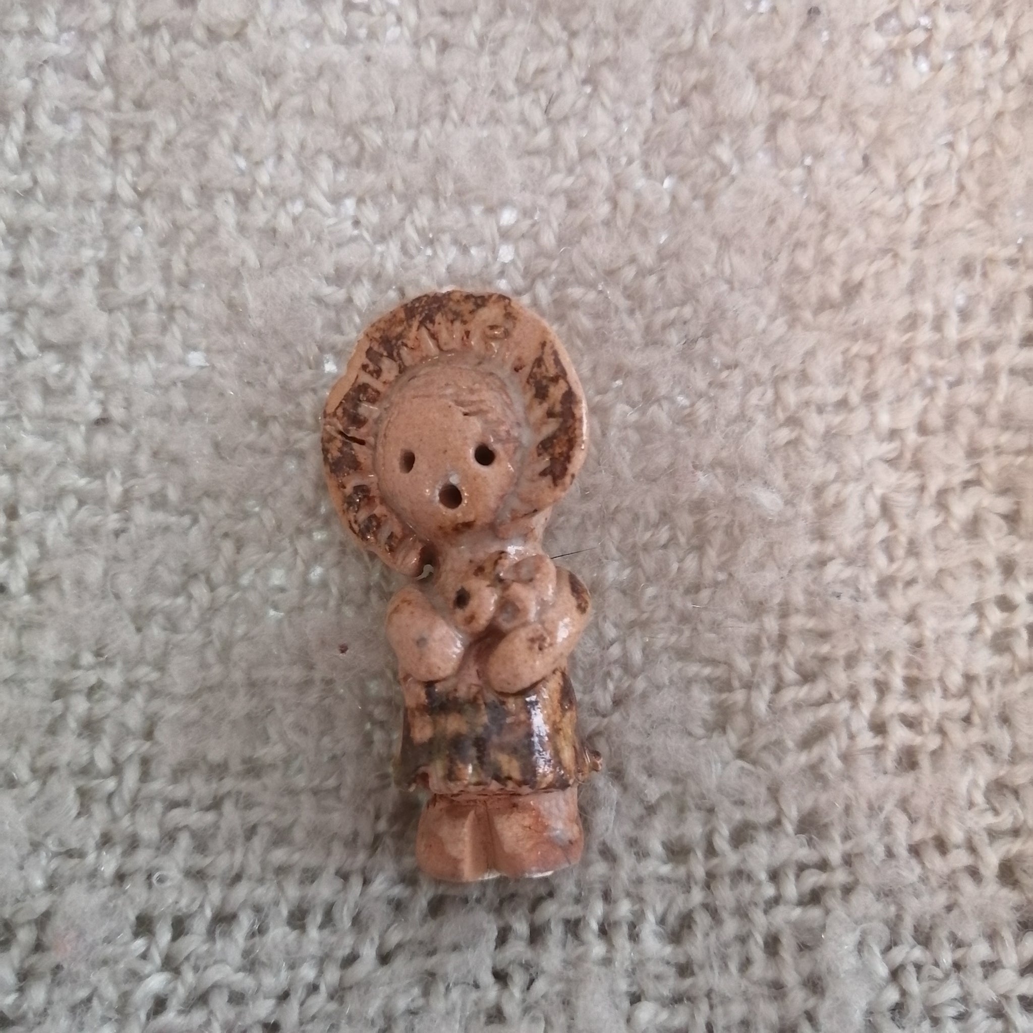 Ceramic Rustic Girl with Flower (Miniature, suitable for Printer's Tray)