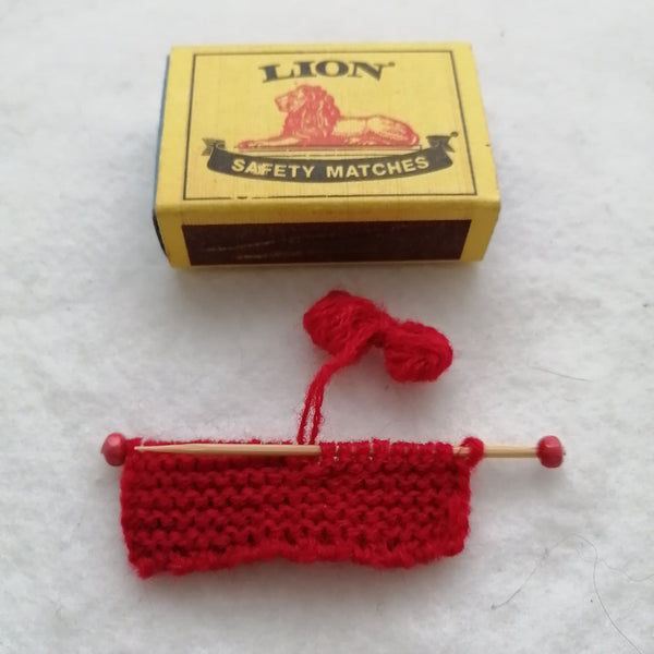 Red Knitting Wool Miniature, suitable for Printer's Tray