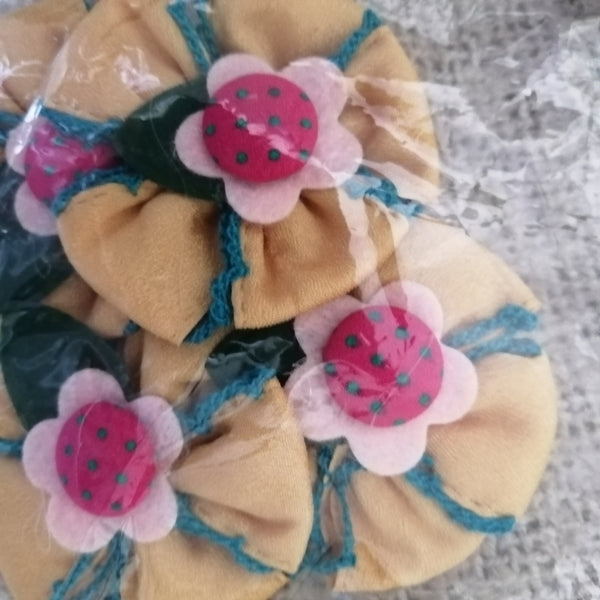 Fabric Flowers with Leaf - Adorable (Yellow)