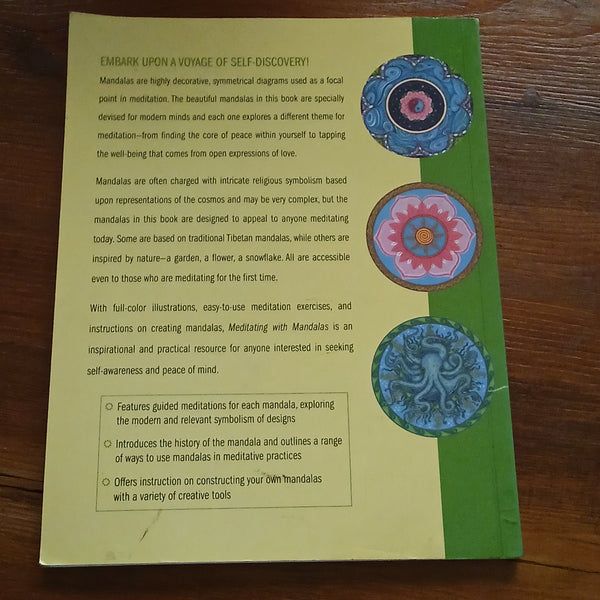 Meditating with Mandalas Project Book (David Fontana)