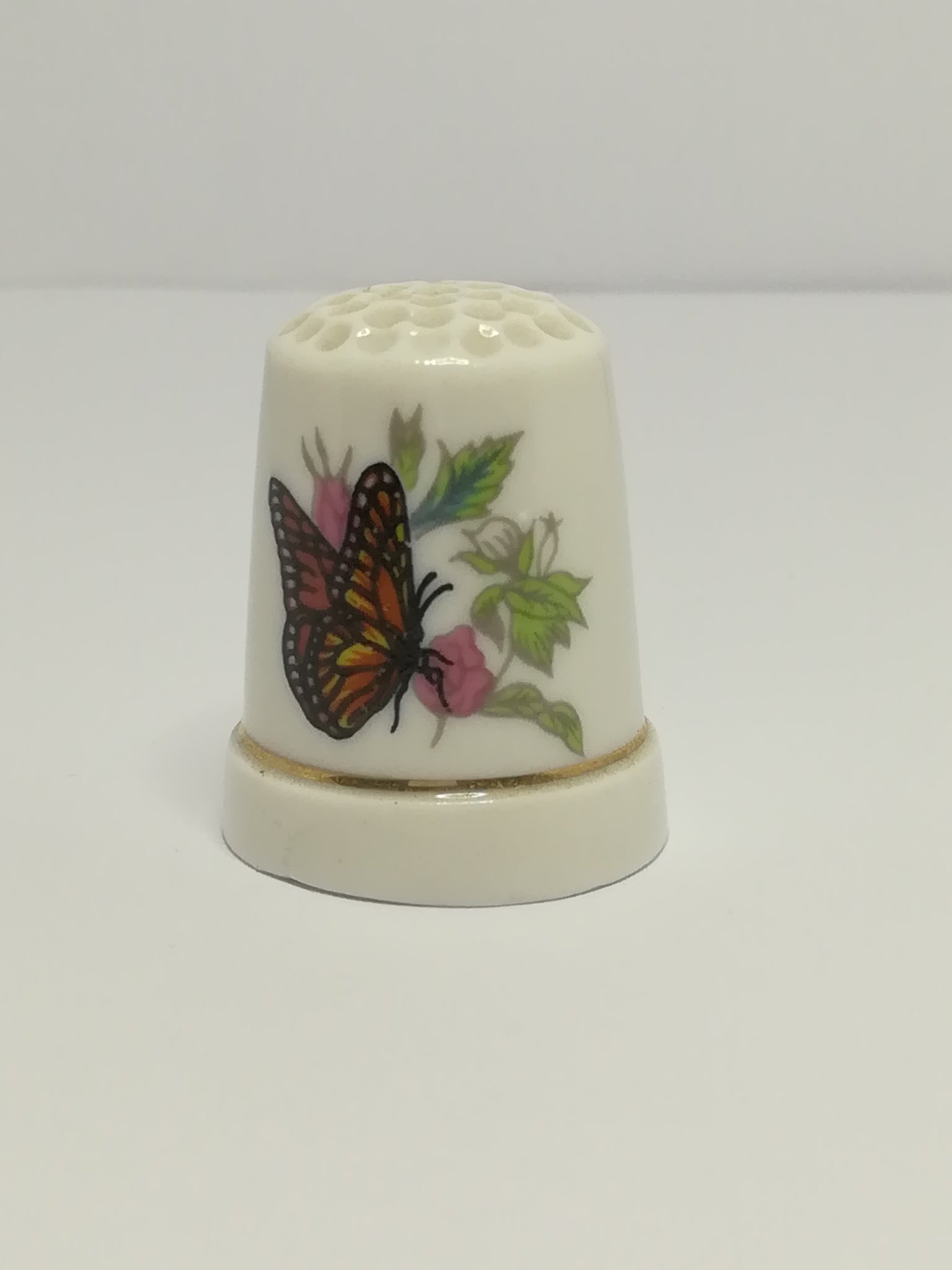 Thimble Porcelain with Butterfly (suitable for Printer's Tray)