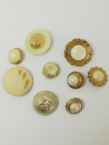 Odd Assortment of Shank Buttons (Assortment)