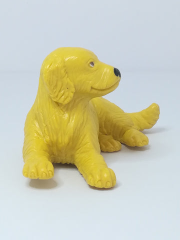 Miniature Golden Retriever Sitting (In My Pocket) Collectable