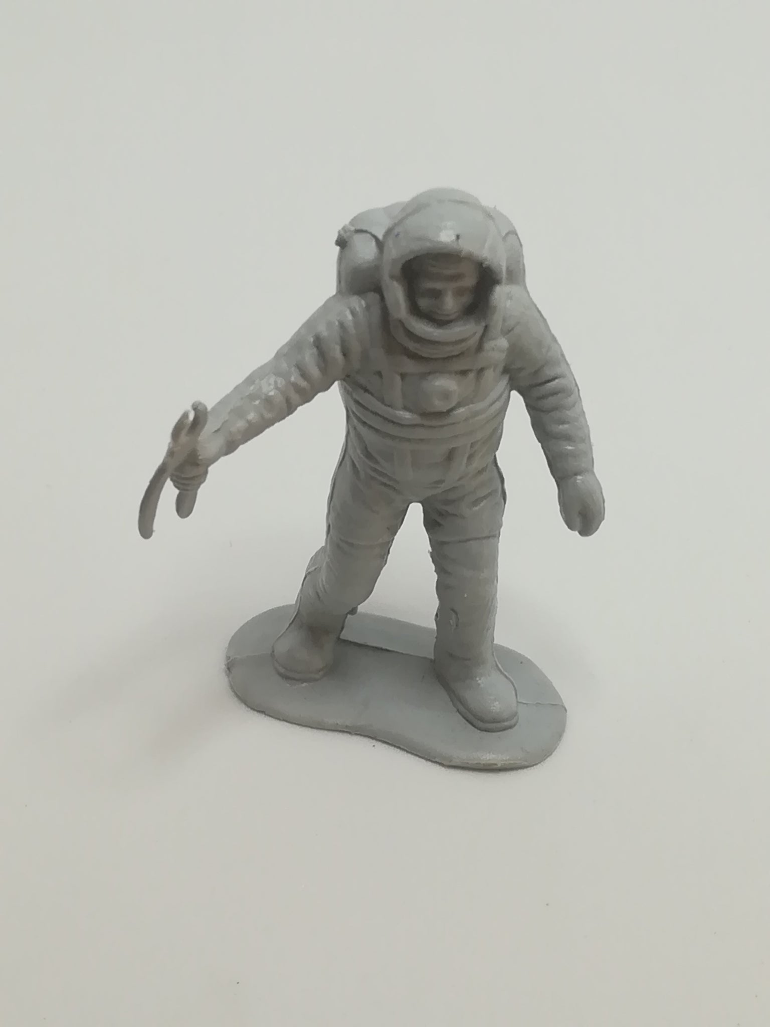 Miniature Grey Astronaut Holding Spanner (Miniature, suitable for printer's tray)