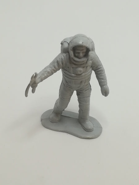 Miniature Grey Astronaut Holding Spanner (Miniature, suitable for printer's tray)
