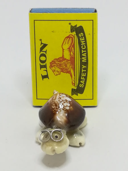Miniature White & Brown Sea Shells Tortoise Wearing Glasses - Design 1 (Miniature, suitable for printer's tray)