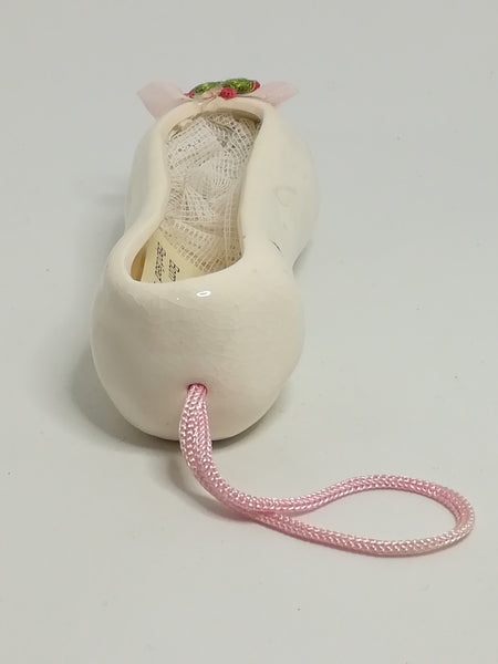 Small Single Pink Ceramic Ballet Slipper
