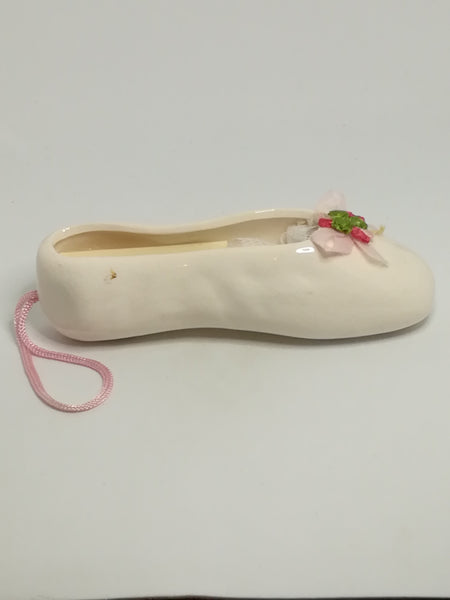 Small Single Pink Ceramic Ballet Slipper