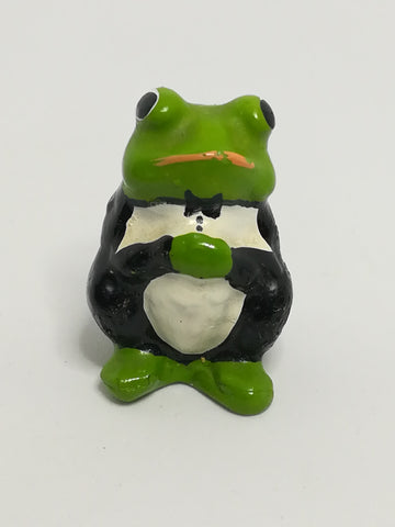 Miniature Ceramic Light Green Frog Suit & Bowtie (Miniature, suitable for printer's tray)