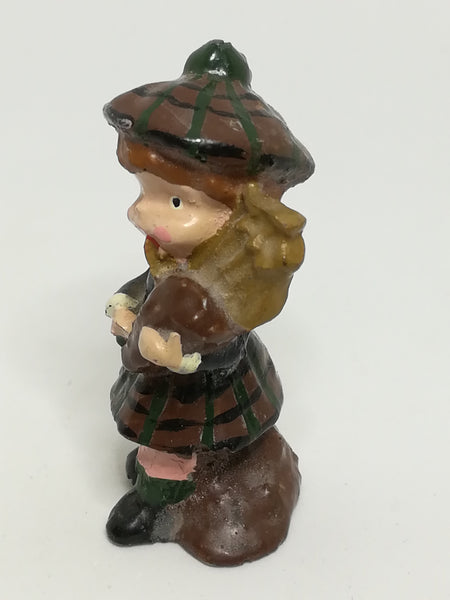 Miniature Wooden Playing Bagpipes Highland Dress (Miniature, suitable for printer's tray)