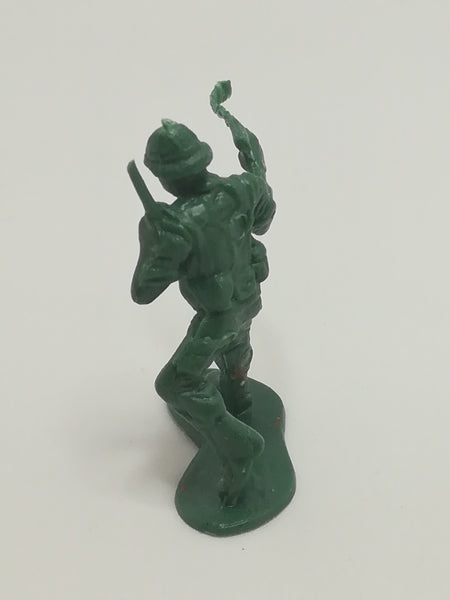 Miniature Green Soldier Holding Weapons (Miniature, suitable for printer's tray)
