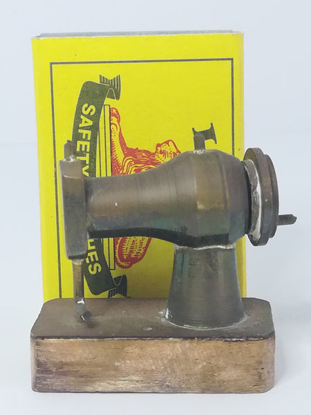 Miniature Sewing Machine Brass (Miniature, suitable for printer's tray)