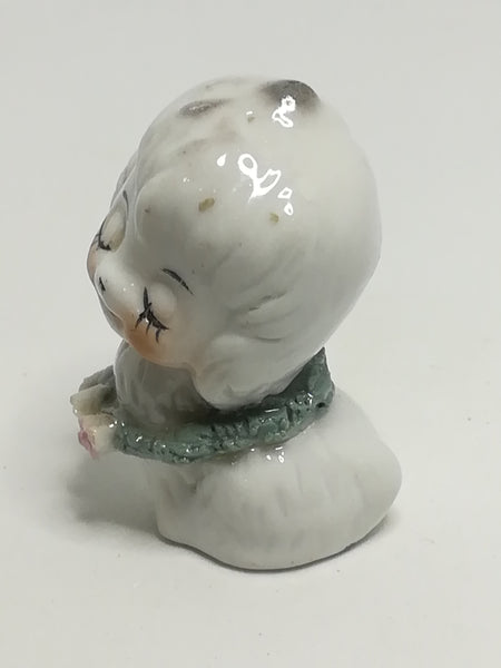 Miniature White Cat with 3 Flowers Around The Neck (Miniature, suitable for printer's tray)
