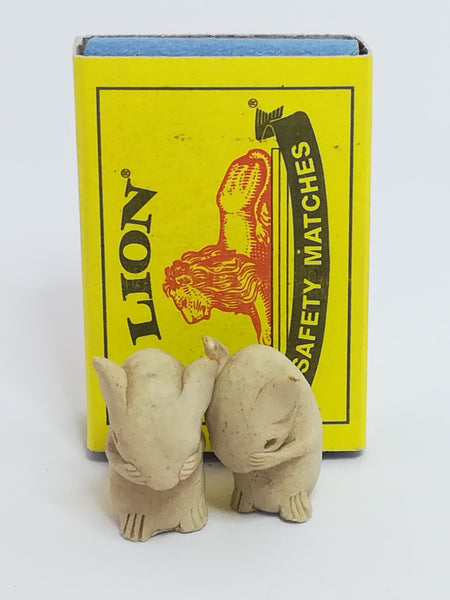 Miniature Two Shy Mice Holding Its Face (Miniature, suitable for printer's tray)