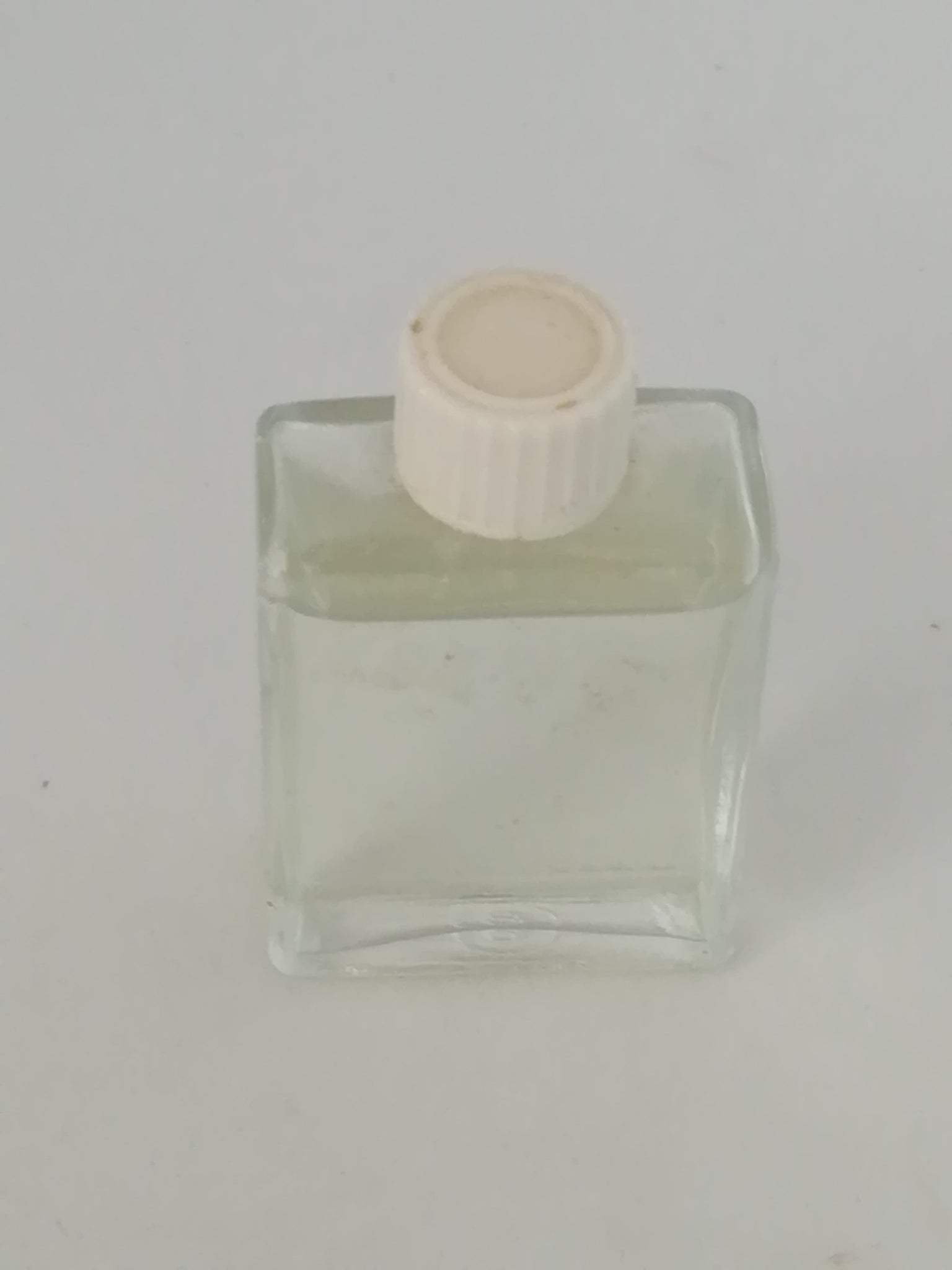 Miniature Perfume Bottle: Name Unknown (7ml)