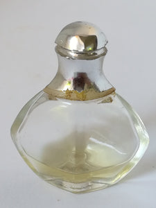 Miniature Perfume Bottle: Women of Earth - Eau De Parfum (5ml)