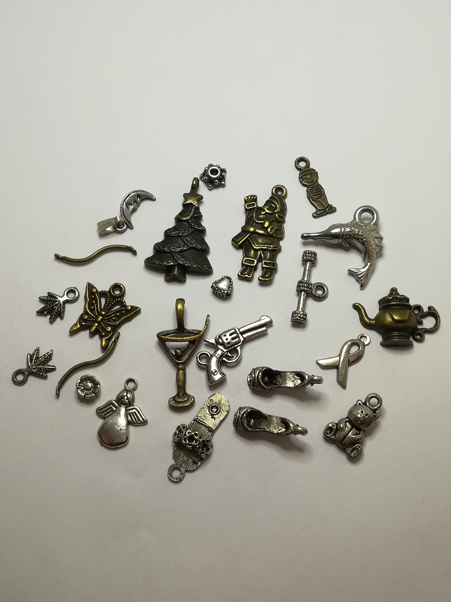 Charm Dangle: Mixed Lot (24 Items)