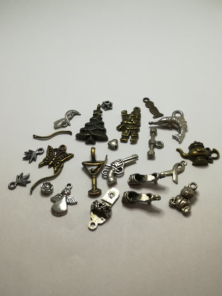 Charm Dangle: Mixed Lot (24 Items)