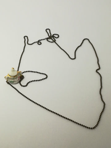 Fashion Necklace with Sugar Pot Charm on Bubbly Chain