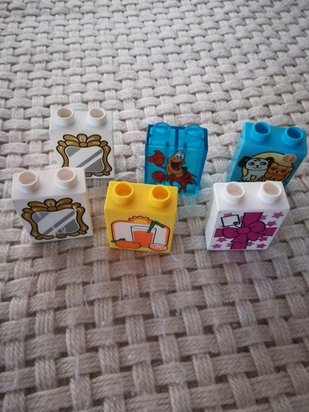 Lego DUPLO - Lot 9 (Bricks with Pictures)