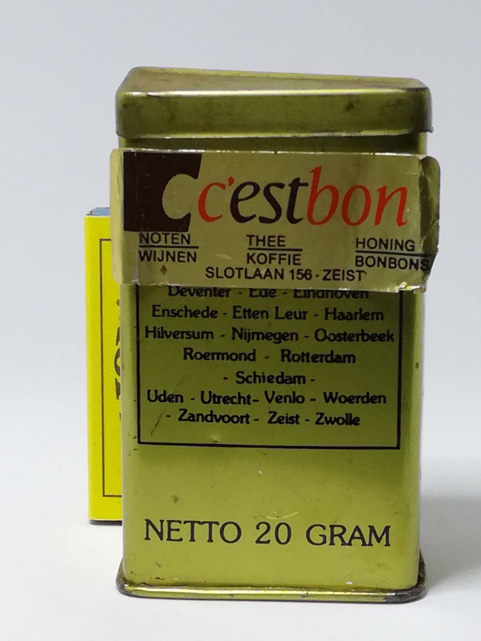 Small Vintage Tea Tin with French 'Cestbon Thee' Title