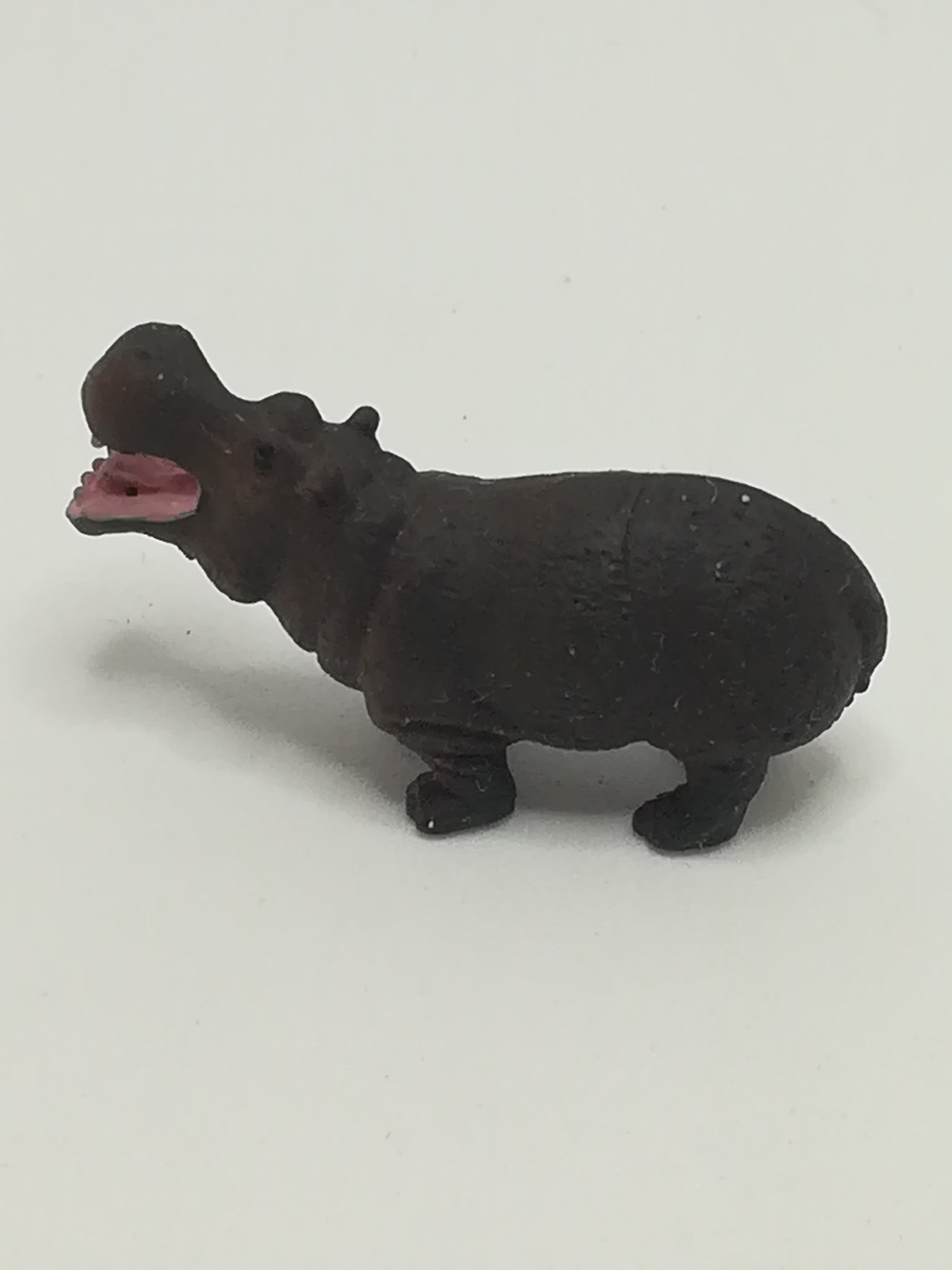 Miniature Dark Gray & Pink Hippopotamus (Miniature, suitable for printer's tray)