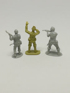 Miniature Soldiers Preparing For War (Miniature, suitable for printer's tray)