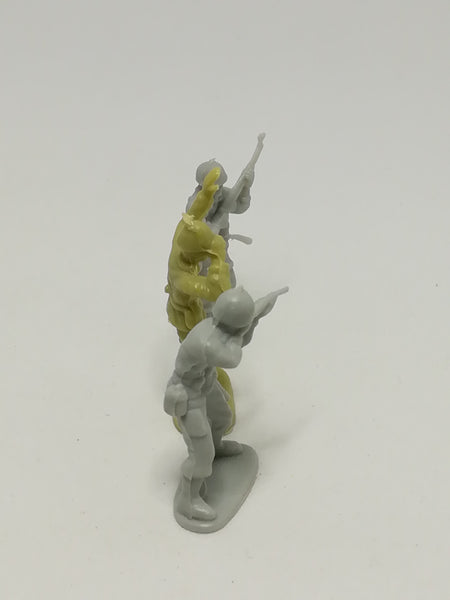 Miniature Soldiers Preparing For War (Miniature, suitable for printer's tray)