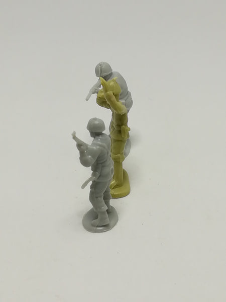 Miniature Soldiers Preparing For War (Miniature, suitable for printer's tray)