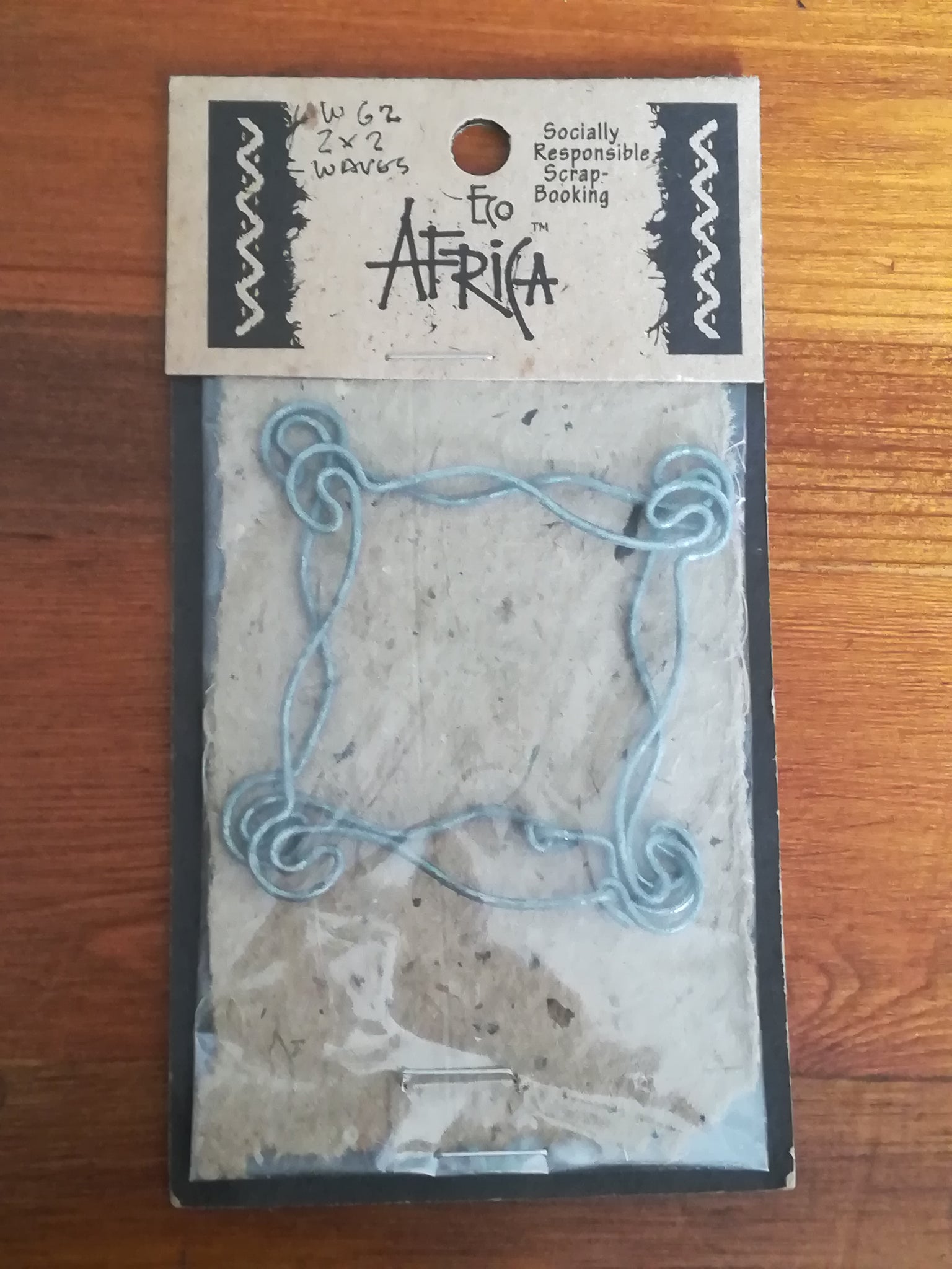 Recycled' Paper Embellishment/Eco-friendly with Wire Frame (For Scrap Booking - Decoration 'Recycled')