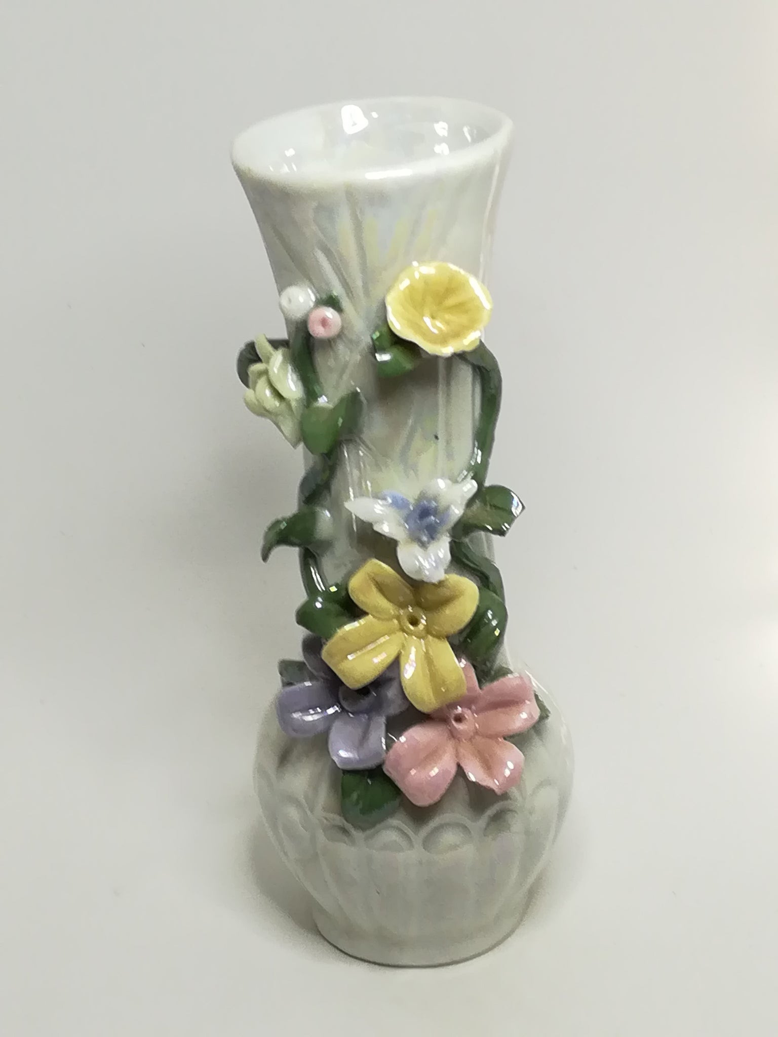 Medium Ceramic Vase with 3D Ceramic Flower Embellishment - Item 1